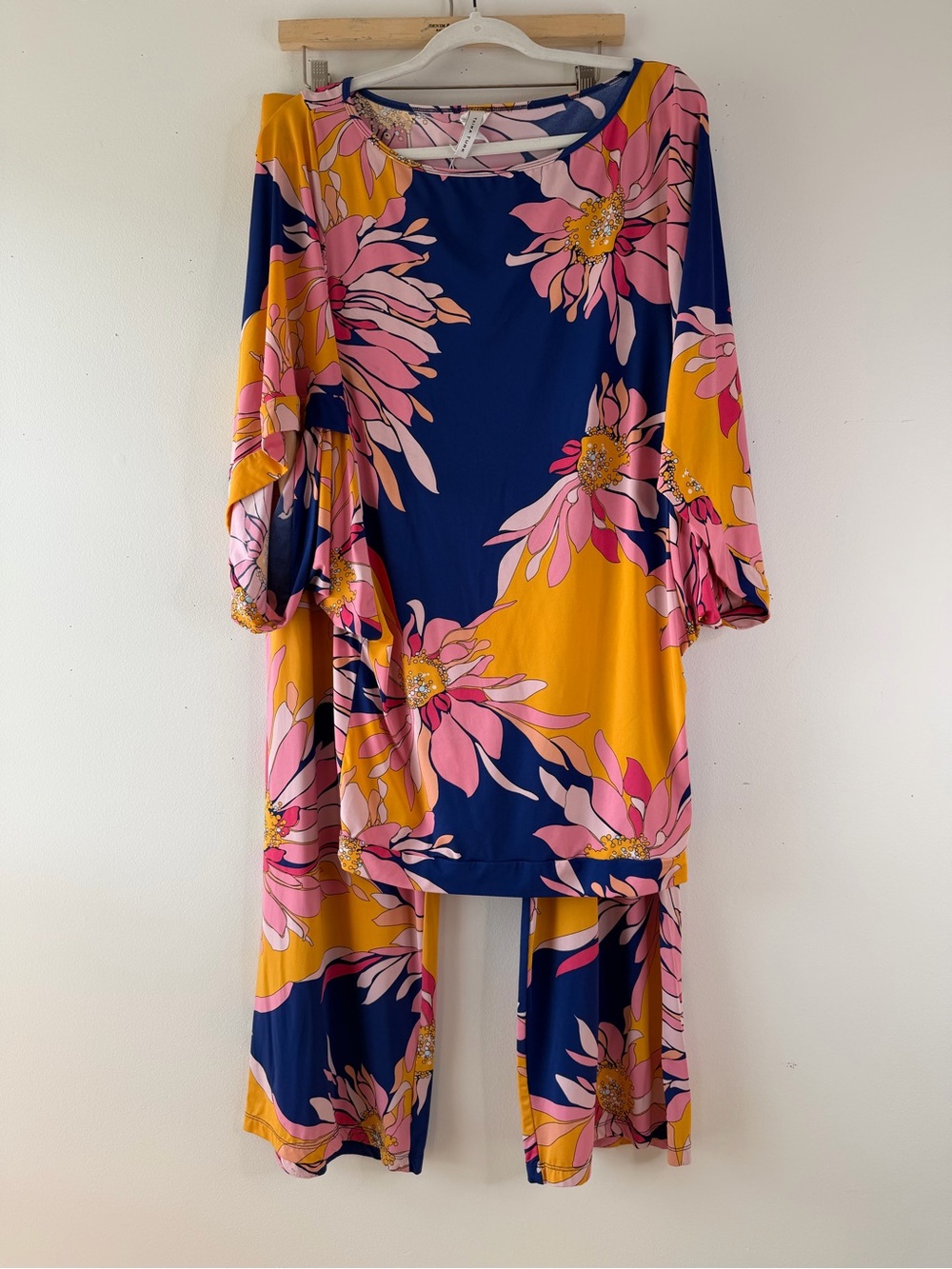 Trina Turk Floral Swim Cover Up Set Top M Pants XL Pink Blue Resort Beach